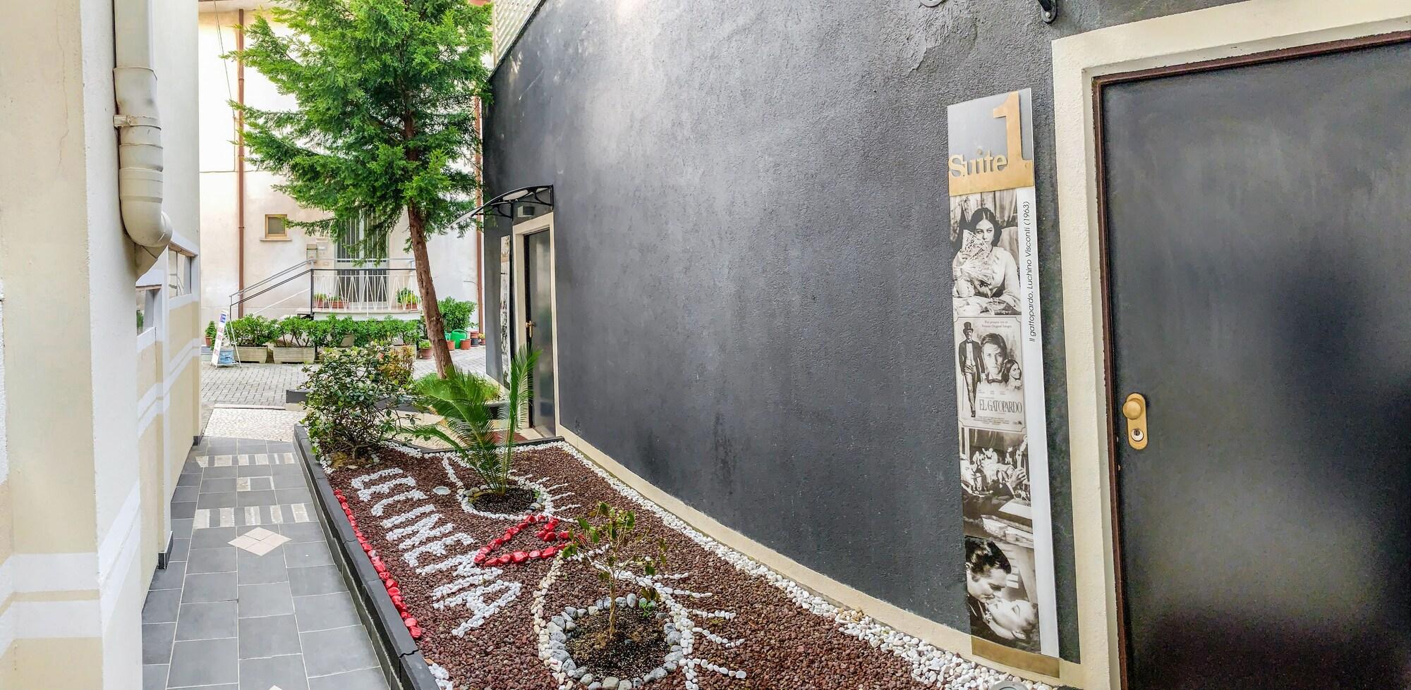 剧场酒店 加提欧马里 外观 照片