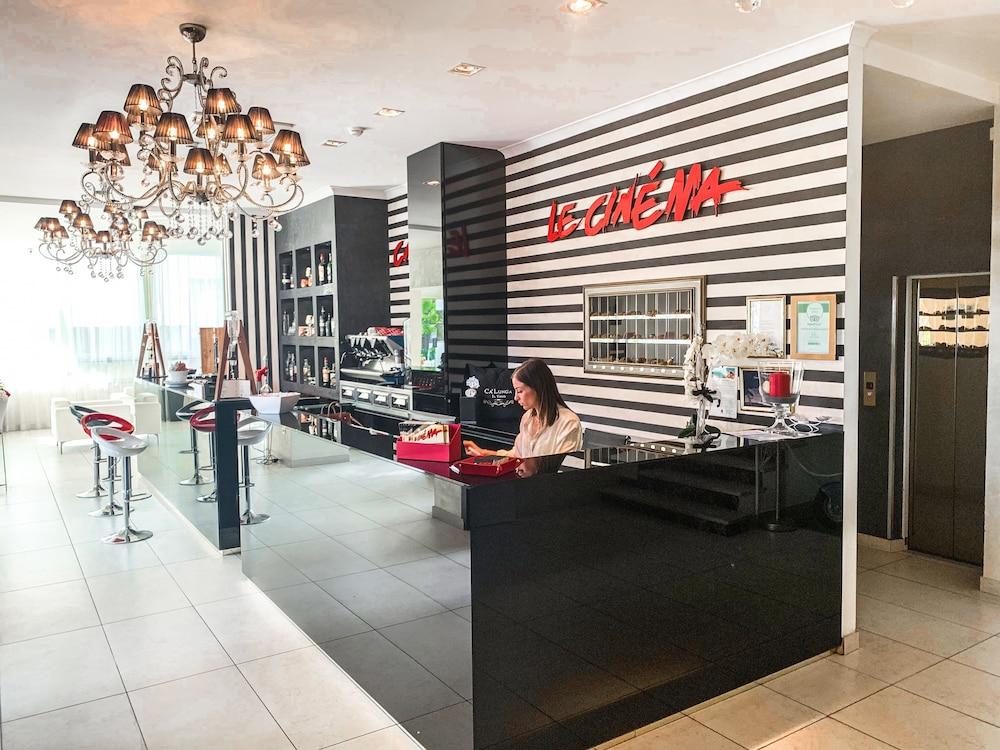 剧场酒店 加提欧马里 外观 照片